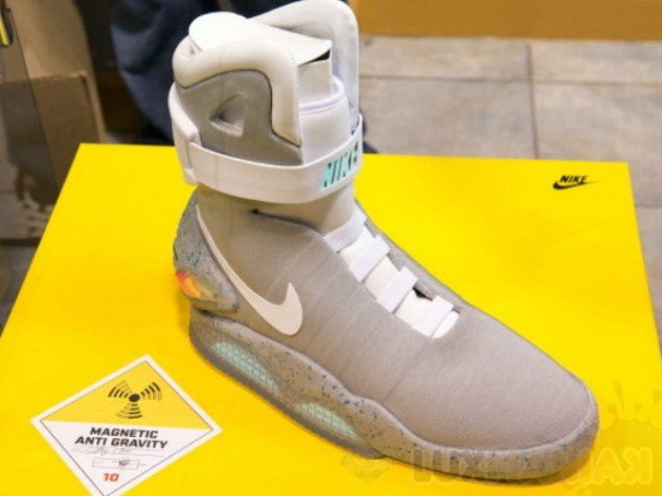 nike air mag 2015